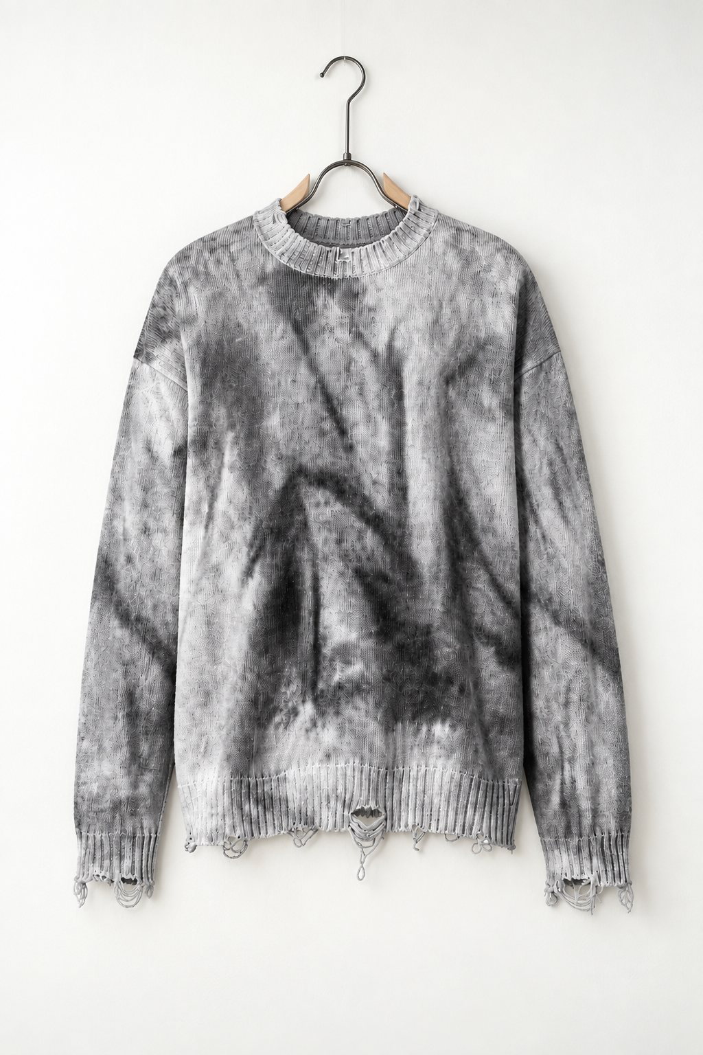 Pulover Bărbați Gri-Negru din Bumbac Distressed – fotografie produs pe umeraș